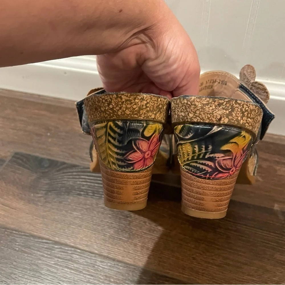 L'Artiste by Spring Step Bari Tooled Leather Floral Boho Slide Sandals 8.5 - Picture 7 of 14